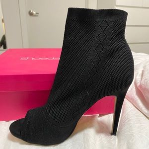 Anka ankle knit bootie - shoedazzle